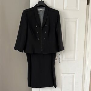 Elegant Black Skirt Suit